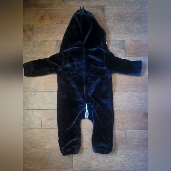 Unisex Baby Halloween Costume - Penguin - One Piece Romper - Size 5-11 months - Picture 4 of 4